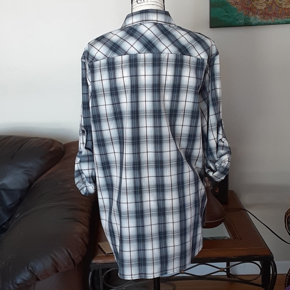 Helix button down - Picture 5 of 7